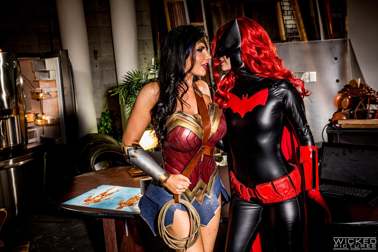 Horny cosplaying babes Charlotte Stokely & Romi Rain taste each other
                          Charlotte  pussy  taste  22956544  babes  cosplaying  Rain  Stokely  Horny  each  others  Romi  